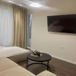 Apartment New Luxury Furnished - Beach, Center & Fast Wi-fi Varna