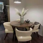 New Luxury Furnished - Beach, Center & Fast Wi-fi