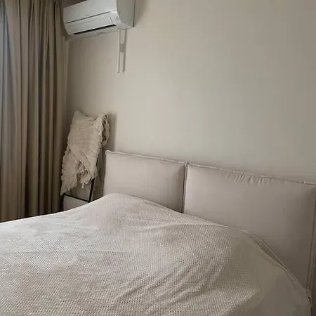 New Luxury Furnished - Beach, Center & Fast Wi-fi Apartament